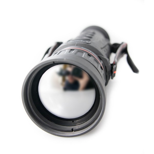 Тепловизионный монокуляр GUIDE IR517V-80 (640x480) Тепловизионный монокуляр GUIDE IR517V-80 (640x480)